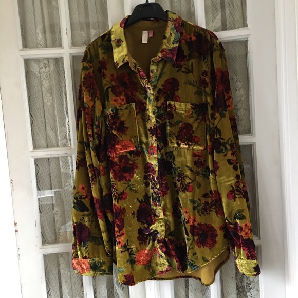 Pilcro by Anthropologie Tops - HP: Anthropologie Pilcro Floral Velvet Shirt - Medium